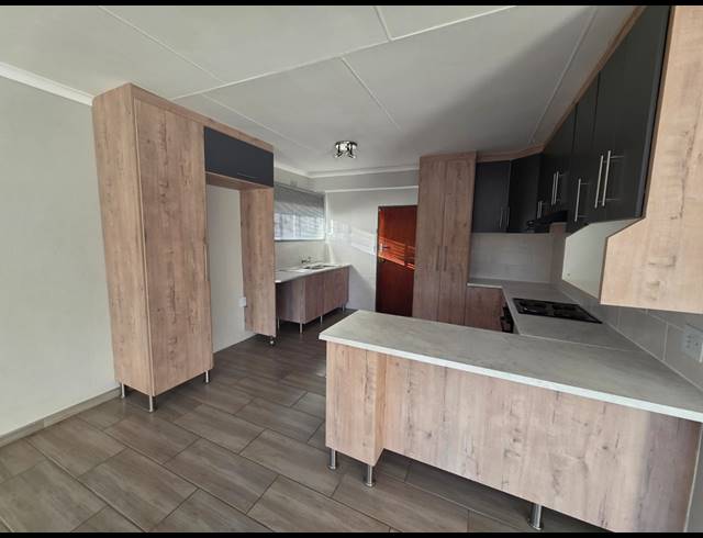 3 BEDROOM HOUSE TO LET IN VAALPARK